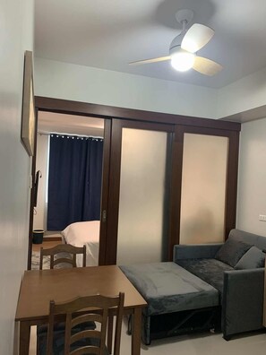 1 bedroom, iron/ironing board, WiFi, bed sheets