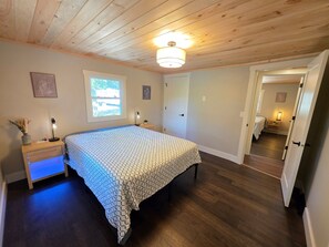 2 bedrooms, free WiFi, bed sheets