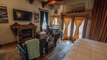 Comfort Cottage | Iron/ironing board, free WiFi