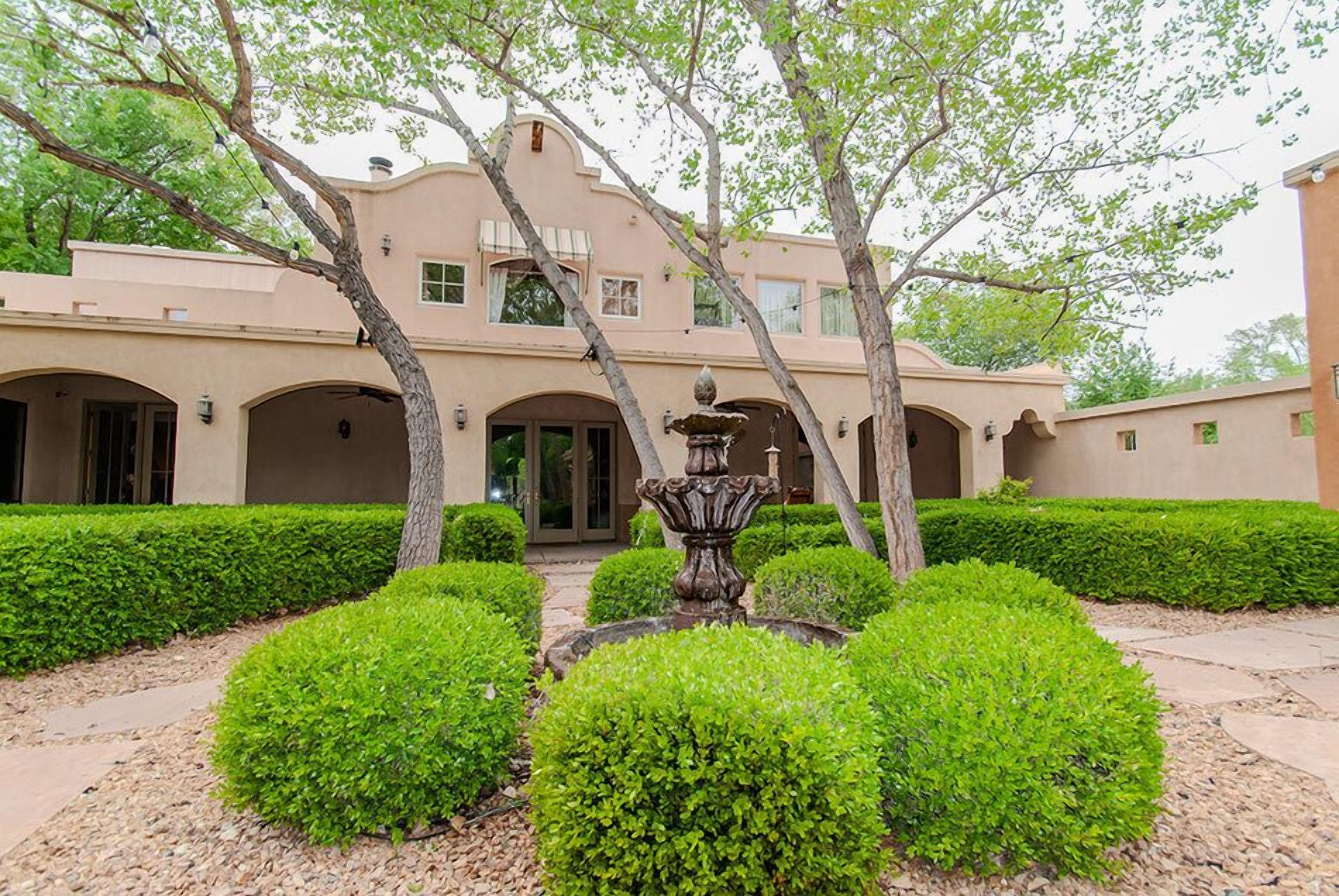 المنشأة من الخارج