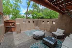 Comfort Cottage | Terrace/patio - Santuario Grande (Los Ranchos de Albuquerque)