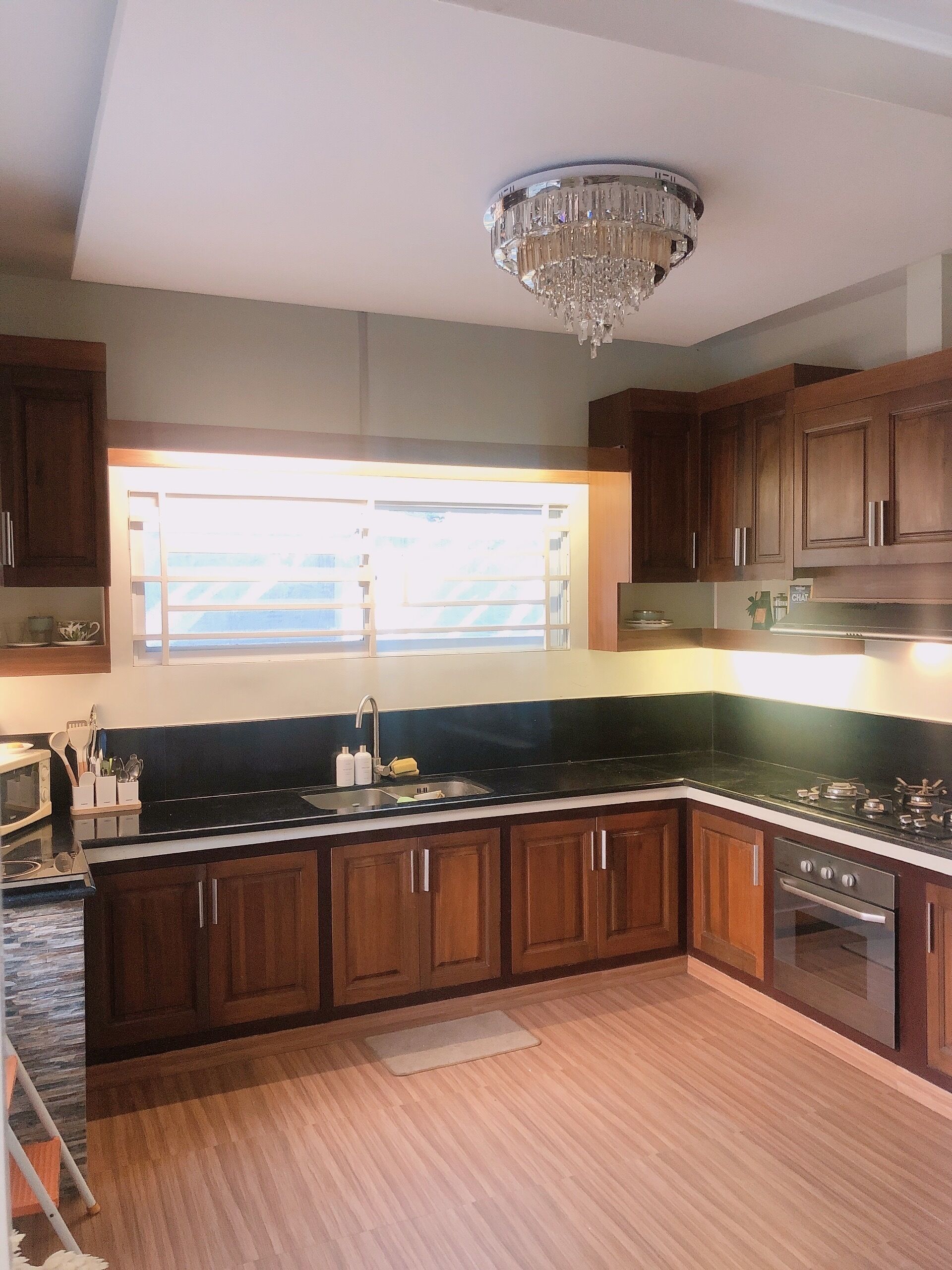 Micro-ondes, four, plaque de cuisson