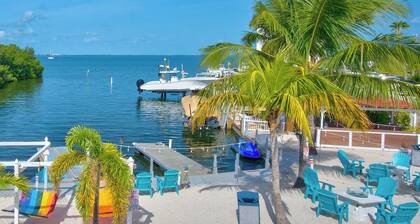 Charming 2-bedroom campground with , jacuzzi in welcoming Key Largo