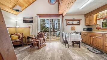 Smart TV, DVD player