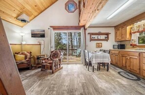 Smart TV, DVD player