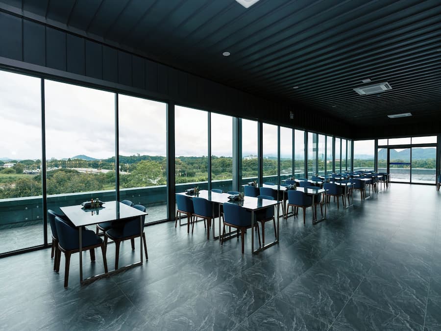 Dagelijks ontbijtbuffet inbegrepen