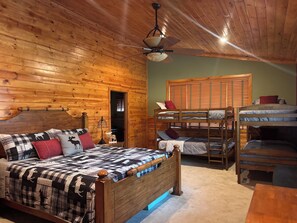 4 bedrooms, WiFi, bed sheets