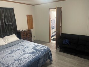 2 bedrooms, bed sheets - Cozy 2-bedroom mobile home in Knoxville (Knoxville)