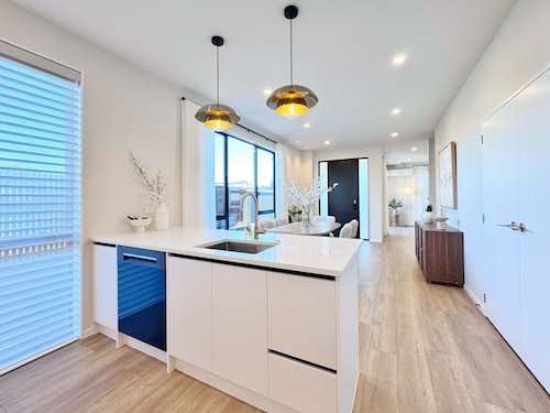 Modern Family St Heliers Stay Proximity to Beach