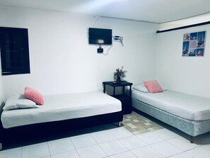 3 habitaciones y ropa de cama