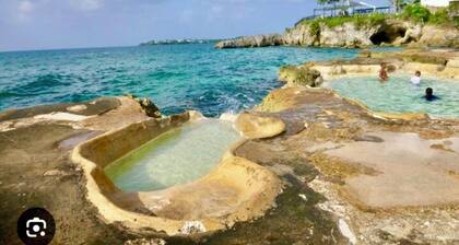 Charming 2-bedroom ocean-front townhouse in Point Village Negril