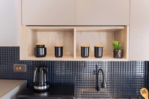 Private kitchen - Lux Suites Studio City Apartments (Naivasha)