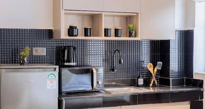 Lux Suites Studio City Apartments