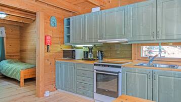 Jääkaappi, mikroaaltouuni, astianpesukone