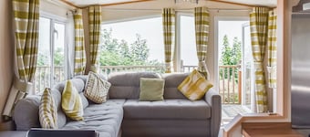 Seaview Two - UK50166