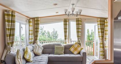 Seaview Two - UK50166