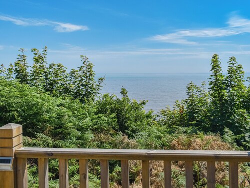 Seaview Two - UK50166