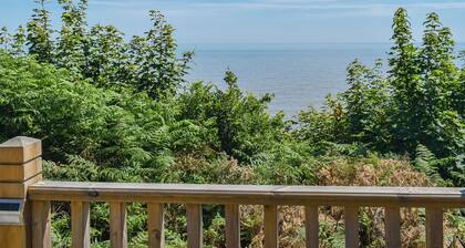 Seaview Two - UK50166