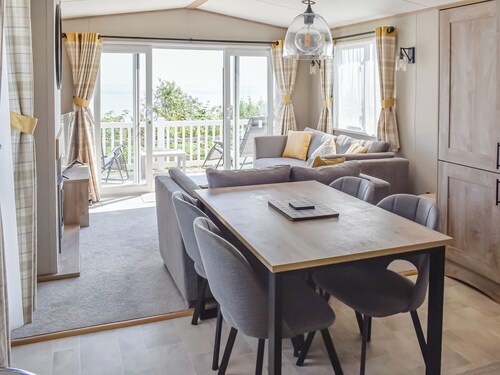 Seaview One - UK50167