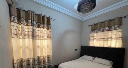 Le11Onze: 2-Bed, 1-Bath Apartment