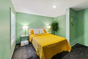 1 bedroom, free WiFi, bed sheets