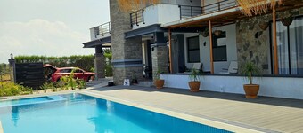 Lux Suites Impala House Naivasha