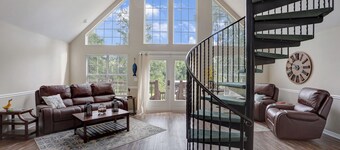 Cypress Landing: Riverfront w/ Private Dock and Beach