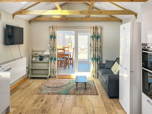 Very spacious property across the road from a lovely golden sanded beach.