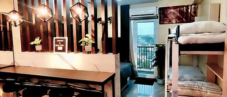 1 bedroom, WiFi, bed sheets