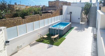 Cozy seaside villa a few meters from the beach for couples and families