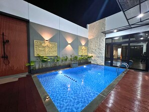 Pool - Charming 3-bedroom villa with WiFi and AC in fantastic West Java (West Java)