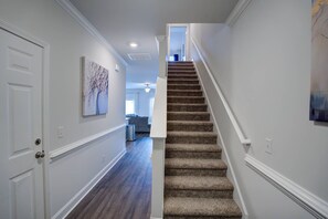 Interior - A Modern Oasis Near Savannah (Pooler)