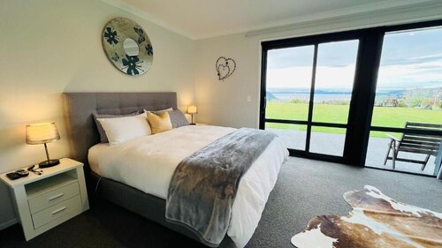 Hilltop Whakaipo Estate