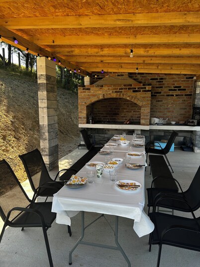 Holiday home located just 5 km from Slatina Spa and 10 km from Banja Luka.