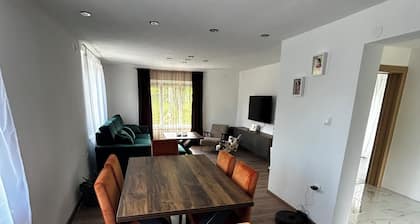 Holiday home located just 5 km from Slatina Spa and 10 km from Banja Luka.