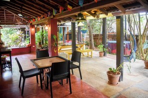 Lobby sitting area - Yuppi Hippi Hideout (Anjuna)