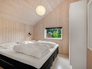 4 bedrooms, internet