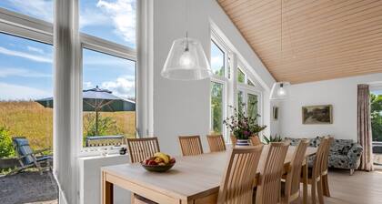 "Idalia" - 600m from the sea by Interhome