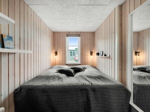 3 bedrooms, internet