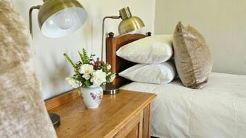 3 makuuhuonetta, vauvan matkasänky, ilmainen Wi-Fi, vuodevaatteet