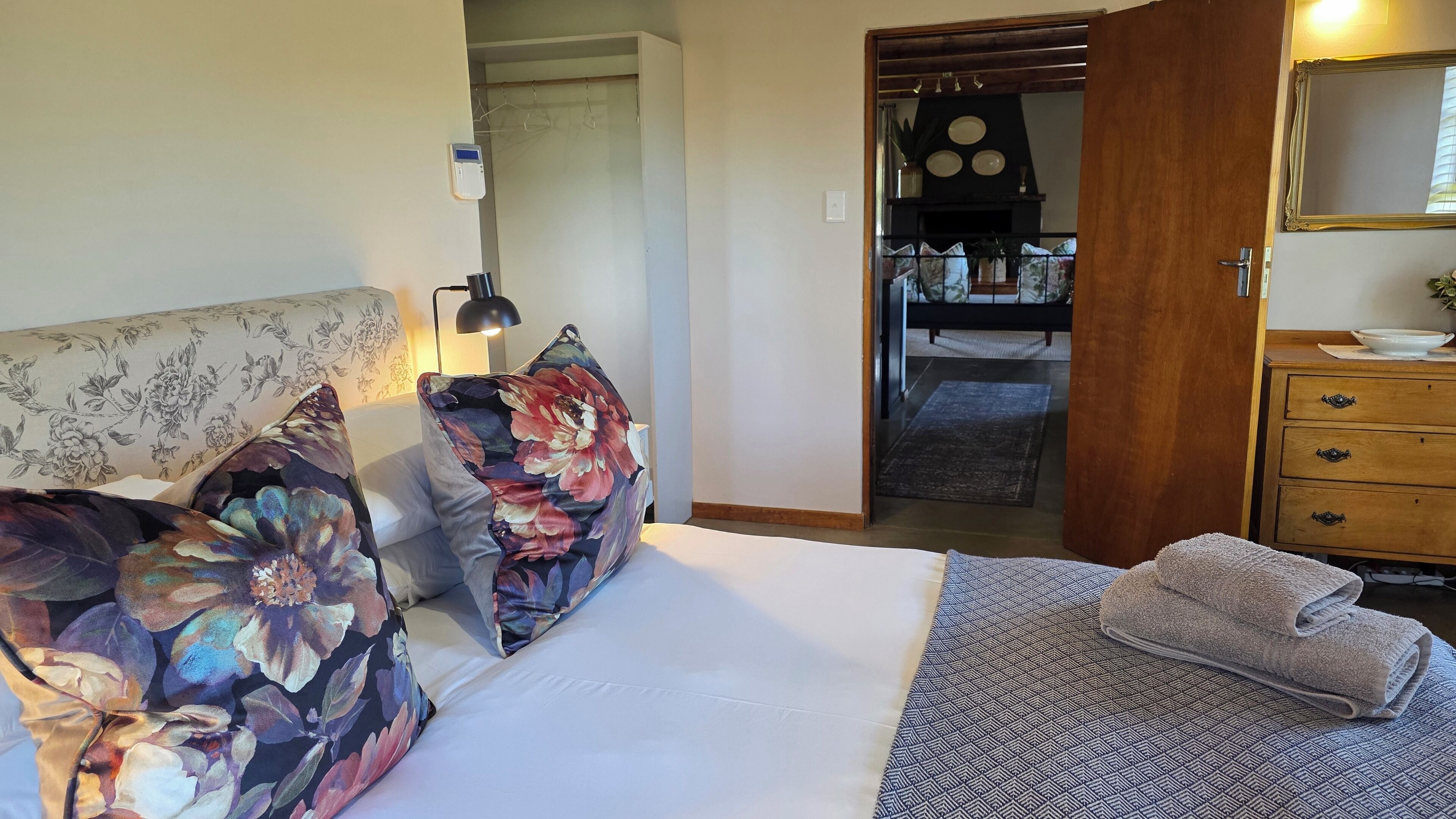 3 slaapkamers, reisbedje, gratis wifi, beddengoed