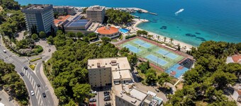 Beachfront Penthouse Residence