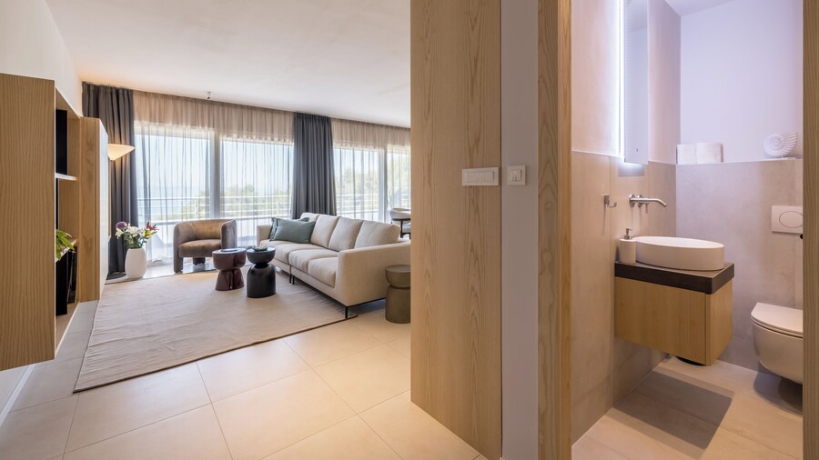 Beachfront Penthouse Residence