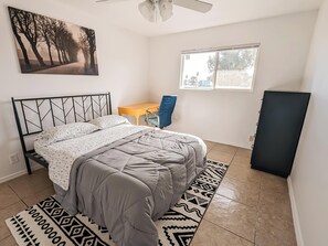 2 bedrooms, iron/ironing board, WiFi, bed sheets