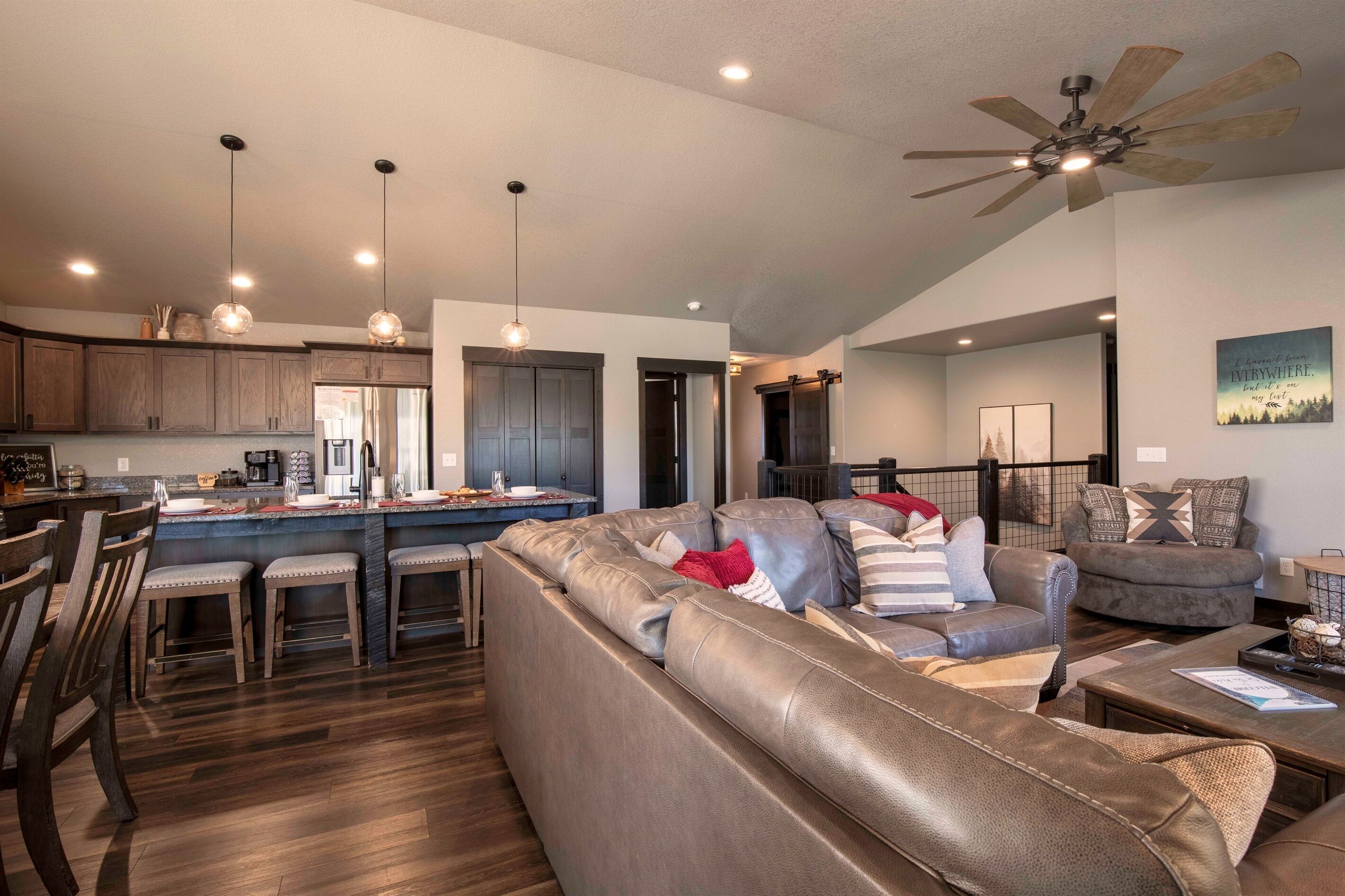 Smart TV, fireplace, DVD player