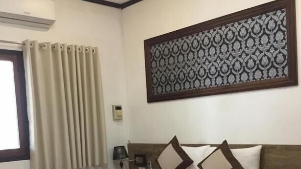 Kamar Double Standar