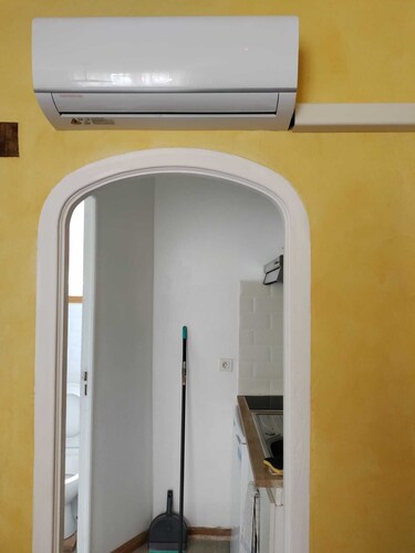 Ultra-center 2-room apartment