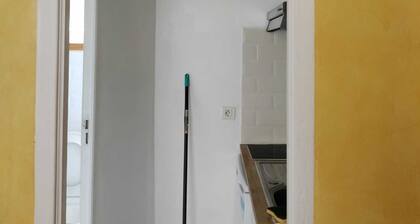 Ultra-center 2-room apartment