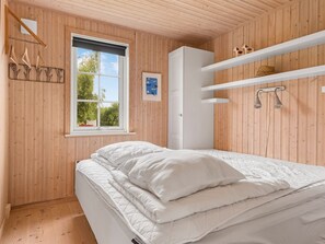 3 bedrooms, Internet