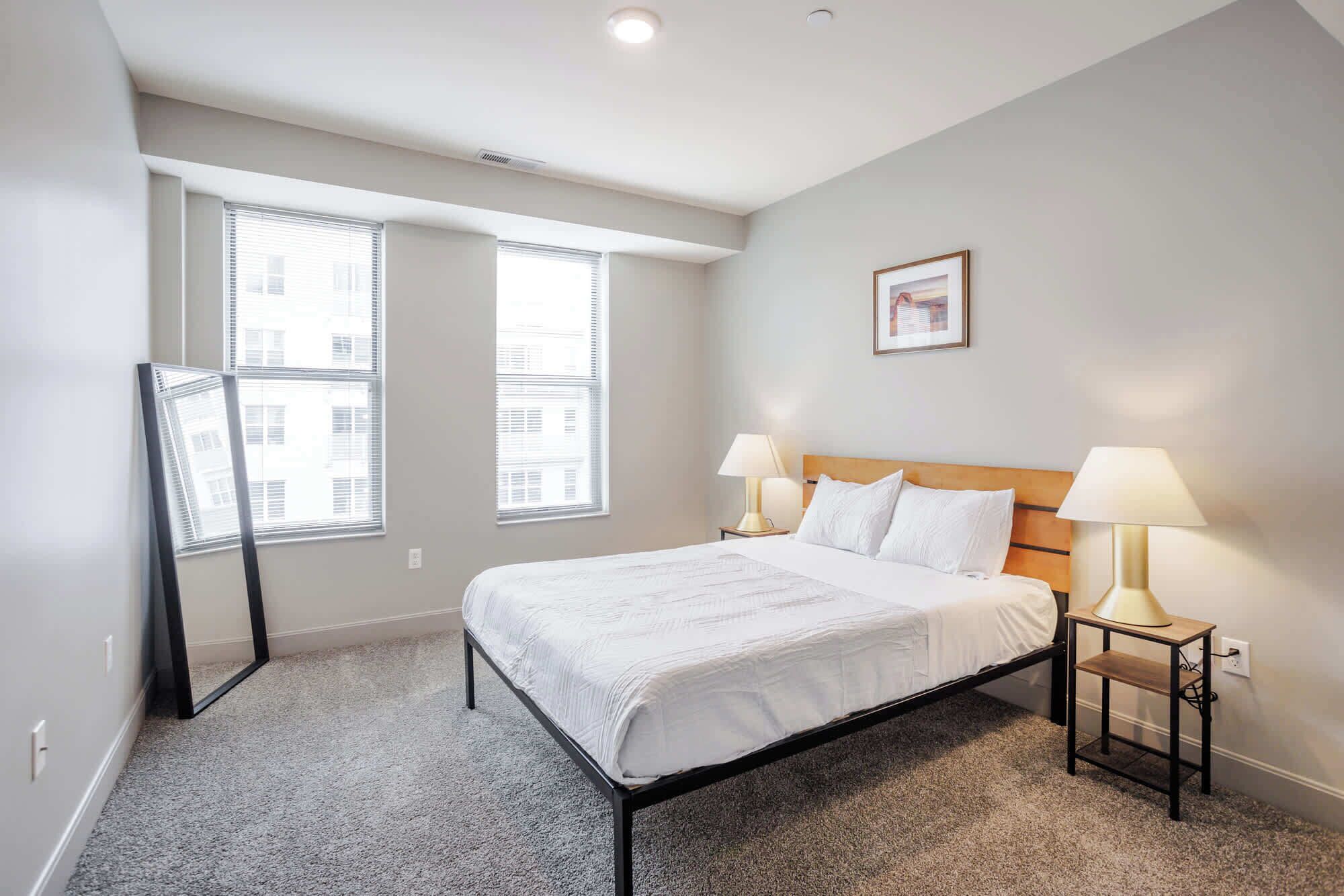 2 bedrooms, desk, iron/ironing board, WiFi